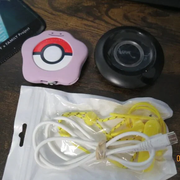 Pokemon Go Plus Plus with Accessories Bundle - Picture 1 of 2